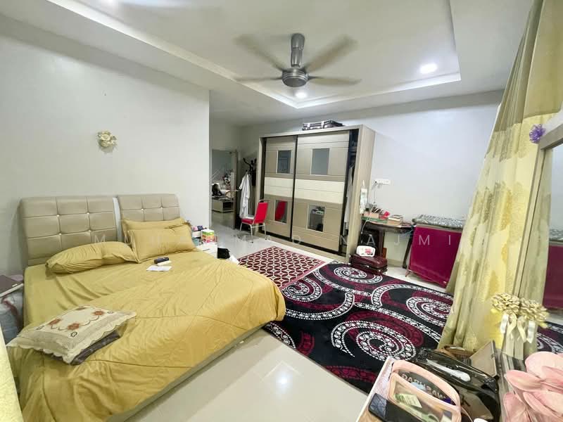 Bungalow for Sale in Kampung Binjai (Binjai) - Muhammad Najmi - Bedroom - PropertyGuru.com.my