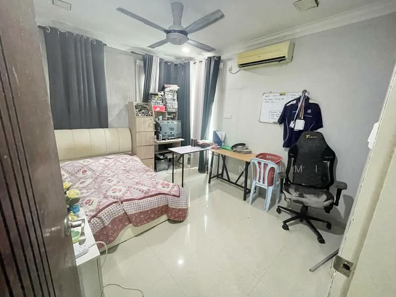 Bungalow for Sale in Kampung Binjai (Binjai) - Muhammad Najmi - Bedroom - PropertyGuru.com.my