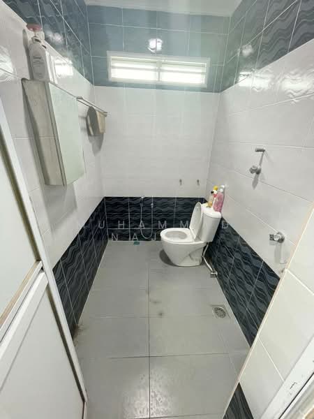 Bungalow for Sale in Kampung Binjai (Binjai) - Muhammad Najmi - Bathroom - PropertyGuru.com.my