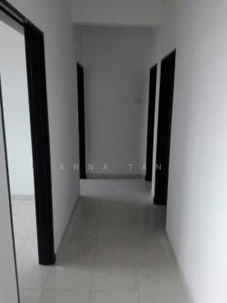 Pangsapuri untuk Dijual di Orchis Apartment - Anna Tan - Corridor - PropertyGuru.com.my