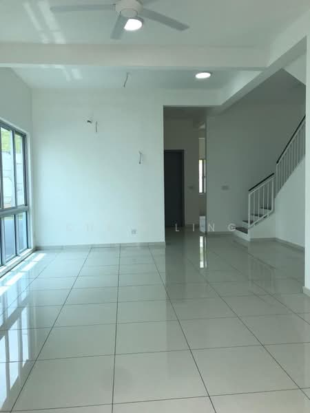 Rumah Teres 2 Tingkat untuk Disewa di Kajang 2 (Kajang) - Chris Ling - Living Room - PropertyGuru.com.my