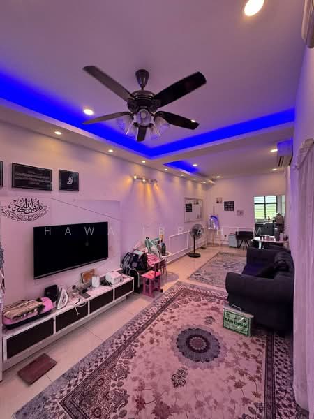 1-storey Terraced House for Sale in Shah Alam (Selangor) - Hawa Ibrahim - Living Room - PropertyGuru.com.my