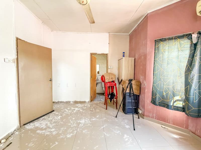 2-storey Terraced House for Sale in Seksyen 13 (Shah Alam) - Azli Ibrahim - Interior - PropertyGuru.com.my
