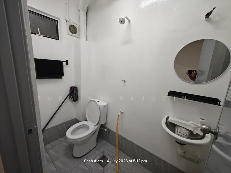 Rumah Teres 3 Tingkat untuk Disewa di Taman Sri Muda (Shah Alam) - Zuraina Rajudin - Bathroom - PropertyGuru.com.my