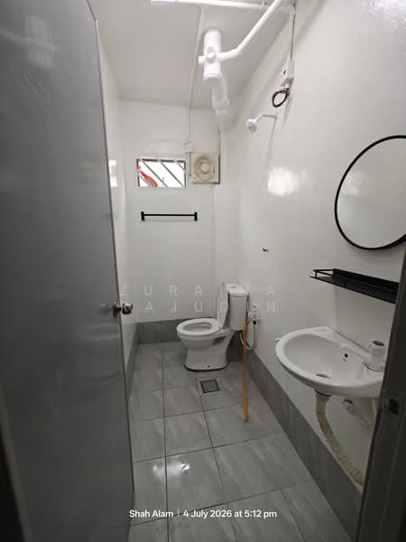 Rumah Teres 3 Tingkat untuk Disewa di Taman Sri Muda (Shah Alam) - Zuraina Rajudin - Bathroom - PropertyGuru.com.my