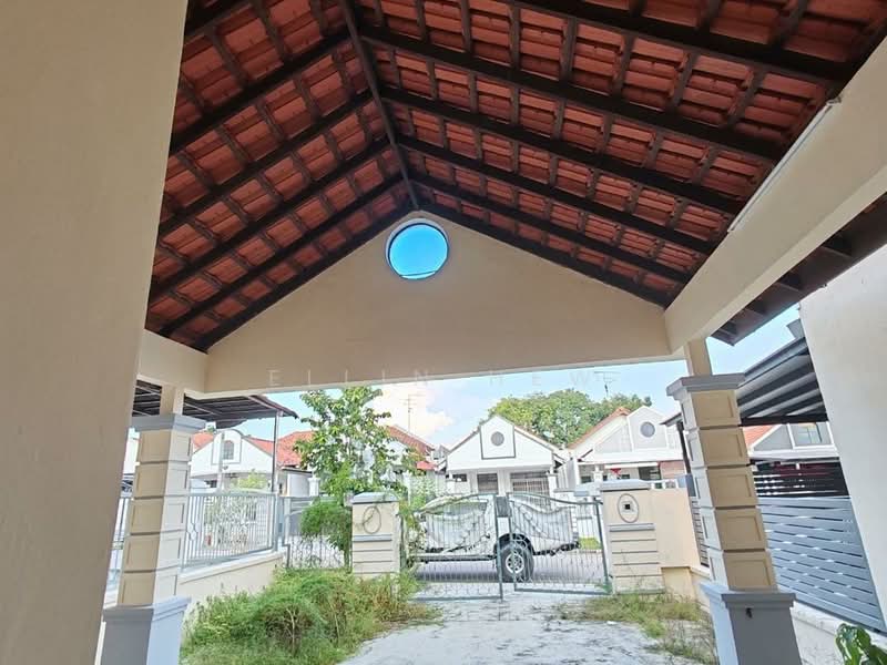 1-storey Terraced House for Sale in Ulu Tiram (Johor) - Ellin Hew - Exterior - PropertyGuru.com.my
