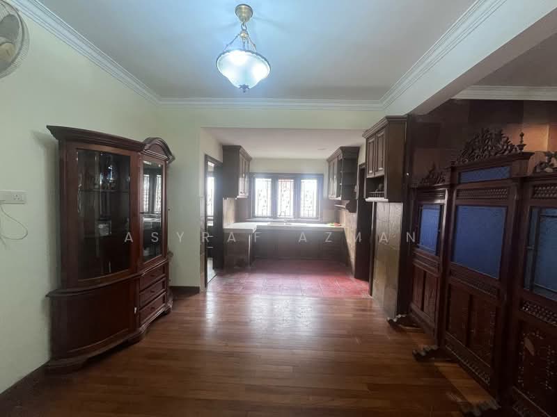 2-storey Terraced House for Sale in Pantai Dalam (Pantai) - Asyraf Azman - Kitchen - PropertyGuru.com.my