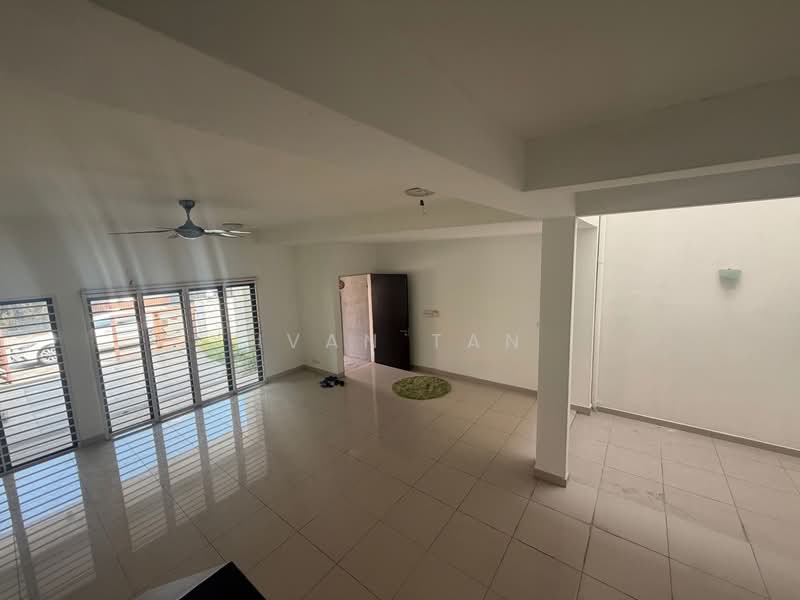2-storey Terraced House for Sale in Alam Impian (Shah Alam) - Ivan Tan - Living Room - PropertyGuru.com.my