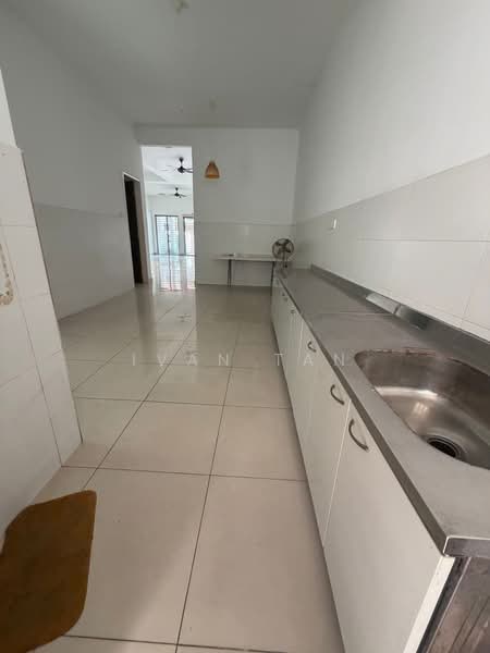 2-storey Terraced House for Sale in Alam Impian (Shah Alam) - Ivan Tan - Kitchen - PropertyGuru.com.my