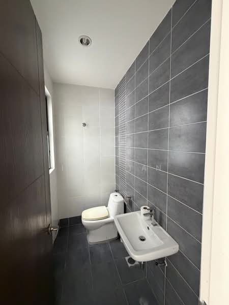 2-storey Terraced House for Sale in Alam Impian (Shah Alam) - Ivan Tan - Bathroom - PropertyGuru.com.my