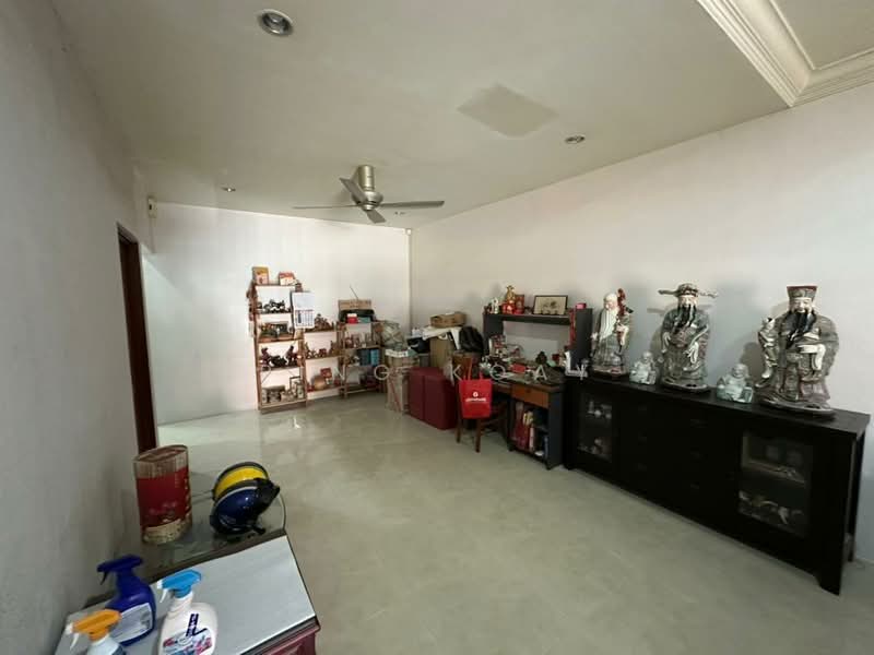 Rumah Teres 1 Tingkat untuk Dijual di Jelutong (Penang) - Ping Koay - Living Room - PropertyGuru.com.my
