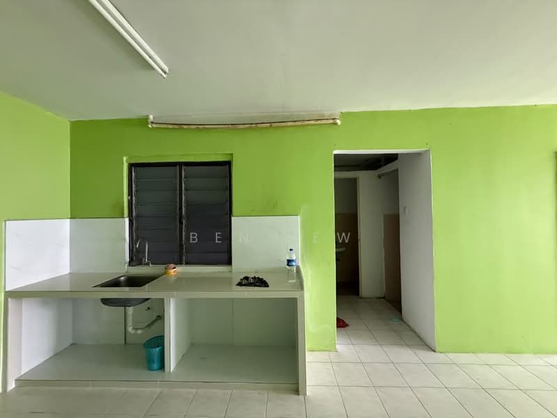 Apartment for Sale at Halaman Kenanga - Ben Hew - Kitchen - PropertyGuru.com.my