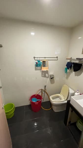 1-storey Terraced House for Sale in Taman Bukit Maluri (Kepong) - Sean Yong - Bathroom - PropertyGuru.com.my