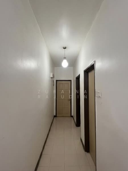 Kondominium untuk Disewa di Puri Aiyu - Zuraina Rajudin - Corridor - PropertyGuru.com.my
