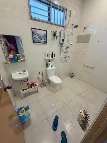 Bungalow for Sale in Bandar Baru Kerteh (Kerteh) - Muhammad Najmi - Bathroom - PropertyGuru.com.my