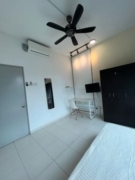 Servis Apartment untuk Dijual di The Zizz @ Damansara North - Jimmy Haryzul - Bedroom - PropertyGuru.com.my