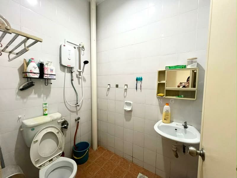 1-storey Terraced House for Sale in Taman JP Perdana (Johor Bahru) - Olivia Ching - Bathroom - PropertyGuru.com.my