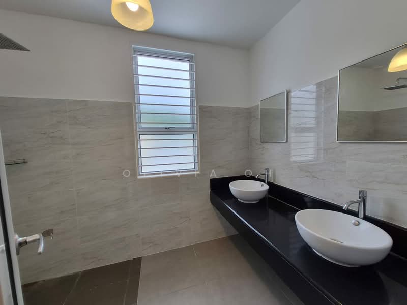 Rumah Teres untuk Disewa di Seremban (Negeri Sembilan) - OLIVIA OH - Bathroom - PropertyGuru.com.my