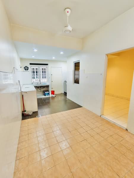 Terraced House for Sale in Puchong (Selangor) - Kow Tze Fui - Kitchen - PropertyGuru.com.my