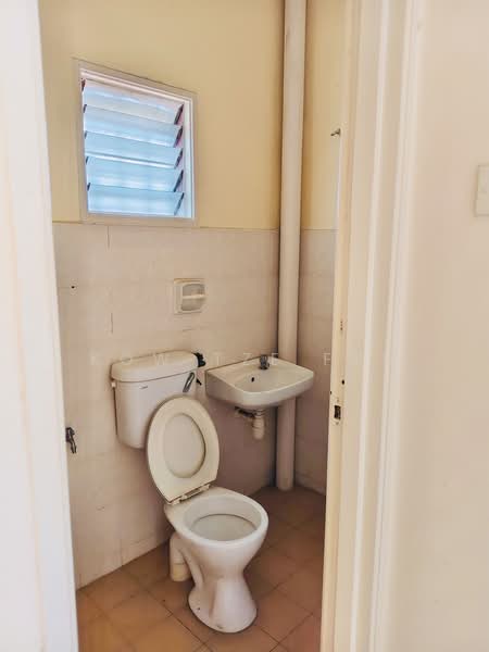 Terraced House for Sale in Puchong (Selangor) - Kow Tze Fui - Bathroom - PropertyGuru.com.my