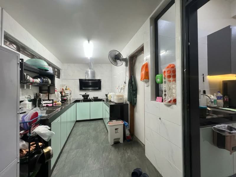 2-storey Terraced House for Sale in Taman Mount Austin (Tebrau) - Jason Tan - Kitchen - PropertyGuru.com.my