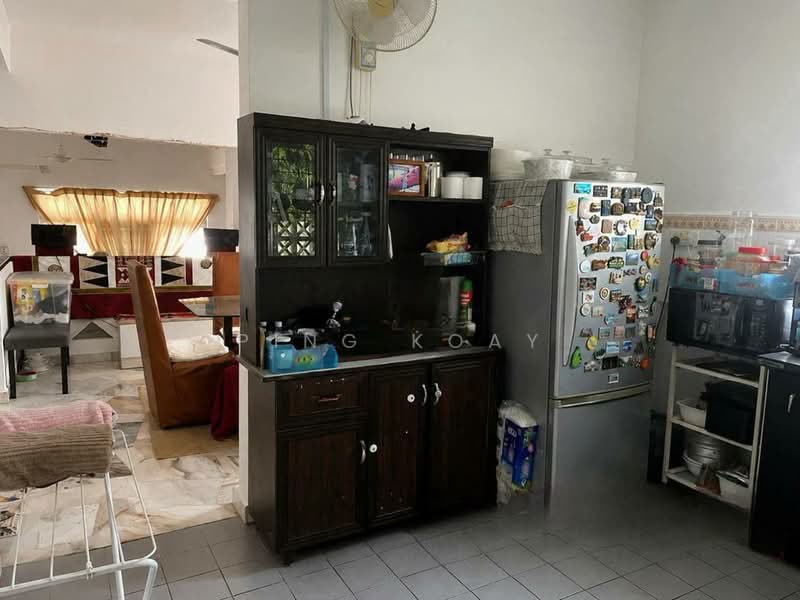 Rumah Teres 2 Tingkat untuk Dijual di Bukit Gambir (Gelugor) - Ping Koay - Kitchen - PropertyGuru.com.my