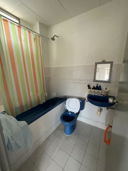 Rumah Teres 2 Tingkat untuk Dijual di Bukit Gambir (Gelugor) - Ping Koay - Bathroom - PropertyGuru.com.my
