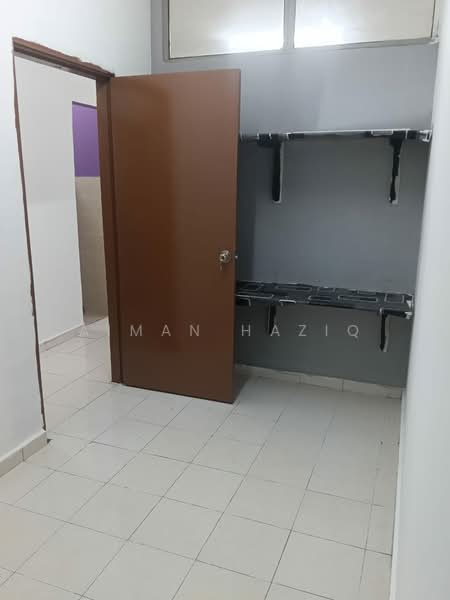 Rumah Flat untuk Disewa di Rumah Pangsa Nilam Sari - Aiman Haziq - Interior - PropertyGuru.com.my