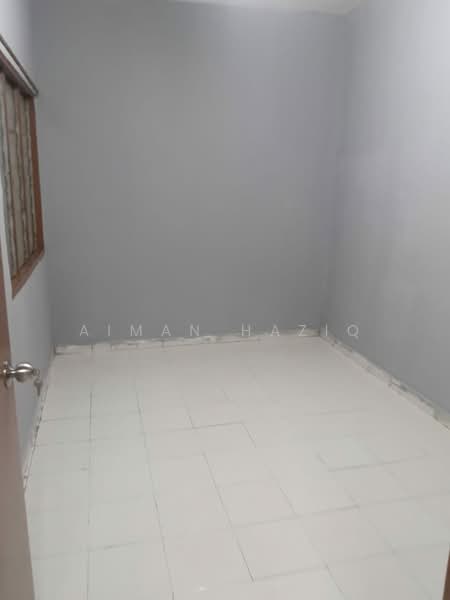 Rumah Flat untuk Disewa di Rumah Pangsa Nilam Sari - Aiman Haziq - Interior - PropertyGuru.com.my