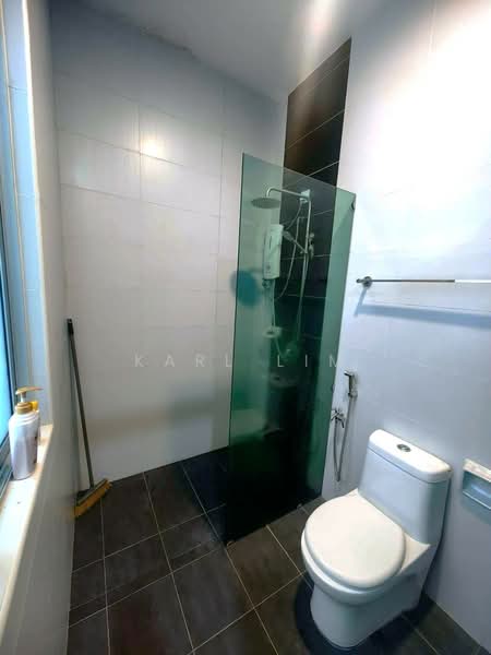 Rumah Teres 2 Tingkat untuk Dijual di Taman Eco Cascadia (Tebrau) - Karl Lim - Bathroom - PropertyGuru.com.my