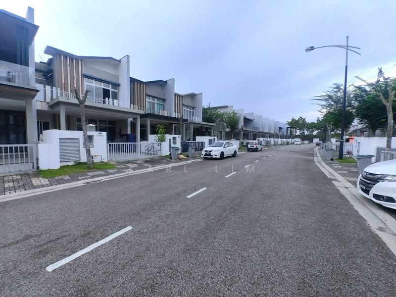 Rumah Teres 2 Tingkat untuk Dijual di Taman Eco Cascadia (Tebrau) - Karl Lim - Exterior - PropertyGuru.com.my