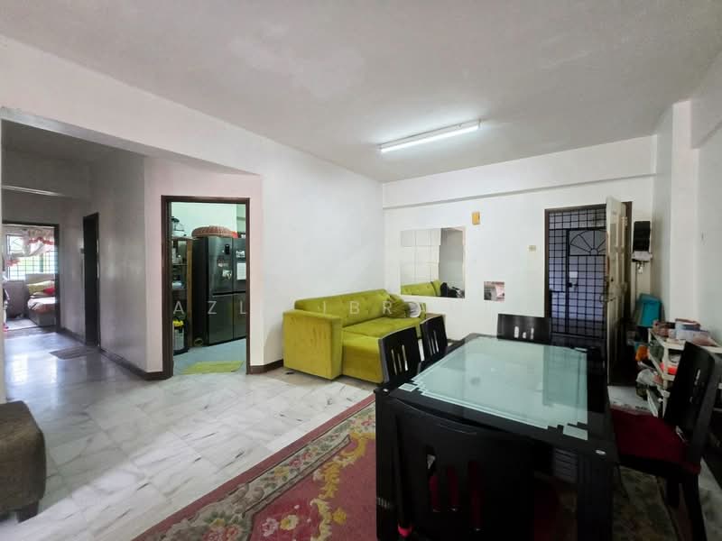 Condominium for Sale at Emerald Hill Condominium - Azli Ibrahim - Living Room - PropertyGuru.com.my