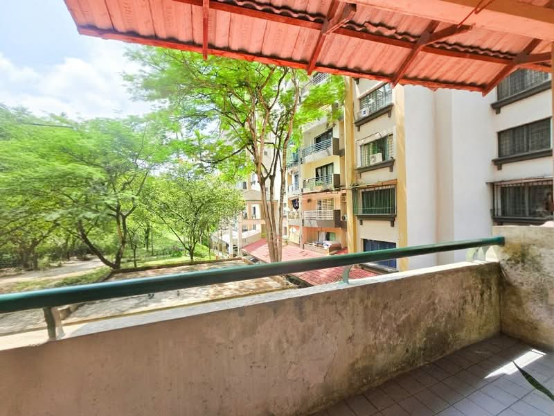 Condominium for Sale at Emerald Hill Condominium - Azli Ibrahim - Balcony - PropertyGuru.com.my