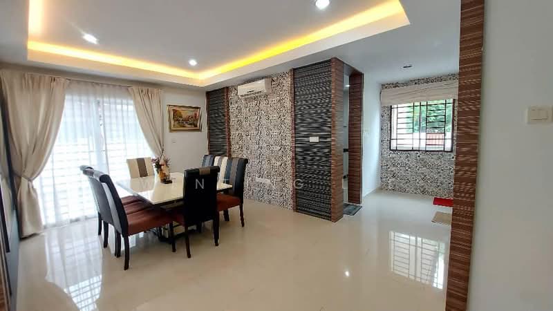 Rumah Banglo untuk Dijual di Taman Bukit Kempas (Tampoi) - Wenting Lee - Dining Room - PropertyGuru.com.my