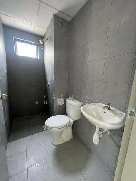 Service Residence for Sale at Flora Residency - Yasmin Sulaiman - Bathroom - PropertyGuru.com.my