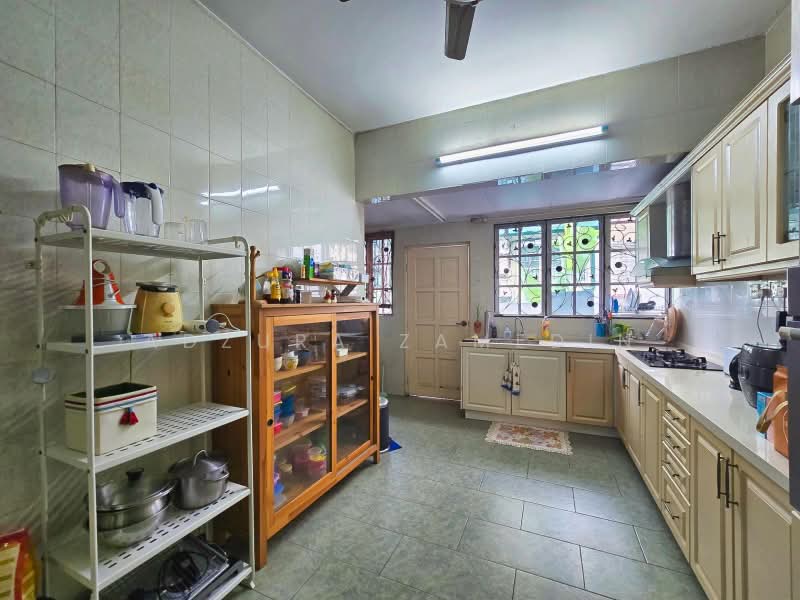 Rumah Teres 2.5 Tingkat untuk Dijual di Bandar Sri Damansara (Selangor) - Adzura Zamedin - Kitchen - PropertyGuru.com.my