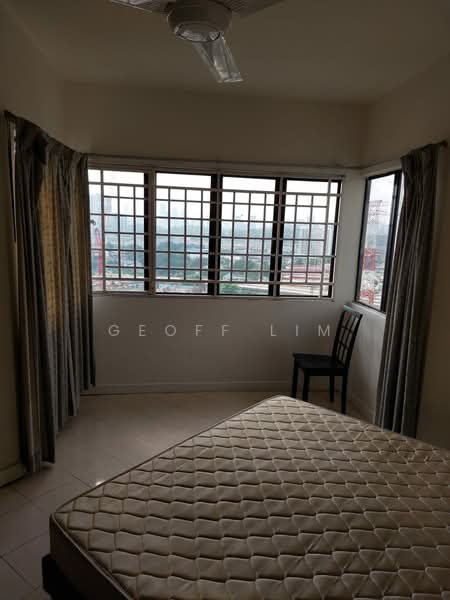 Kondominium untuk Dijual di Bayu Tasik 2 - Geoff Lim - Bedroom - PropertyGuru.com.my