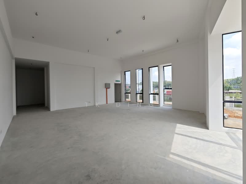 Cluster Factory for Sale in Akasia Business Park (Ulu Tiram) - TK Ding - Interior - PropertyGuru.com.my