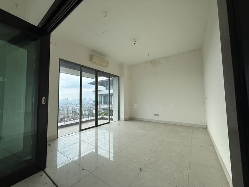 Bungalow for Sale in Setia Hills (Ampang) - Xiang Rong - separated room in Living room - PropertyGuru.com.my