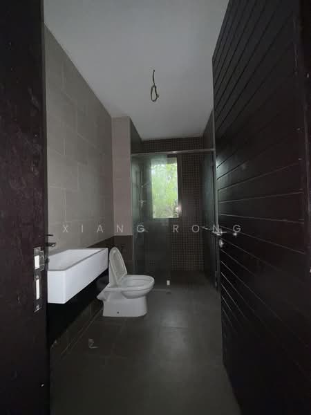 Bungalow for Sale in Setia Hills (Ampang) - Xiang Rong - Ensuite Bathroom in Parent's Room - PropertyGuru.com.my