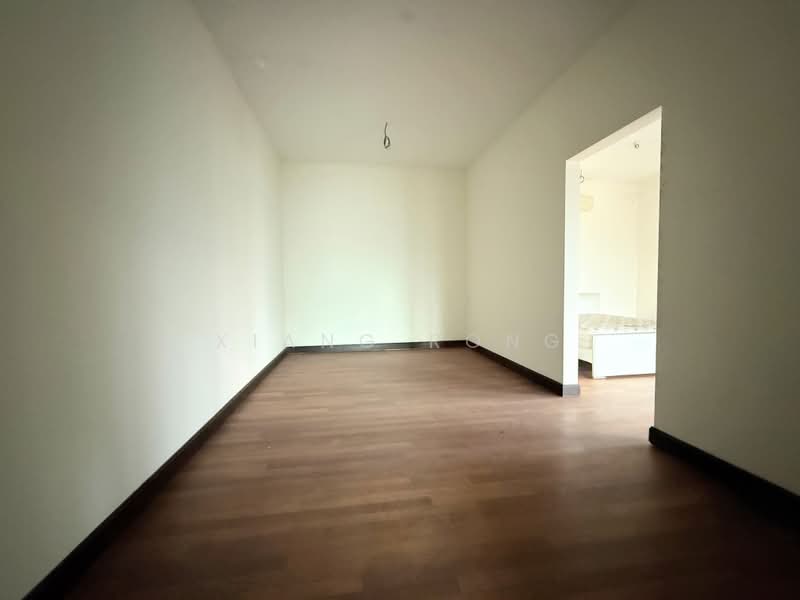 Bungalow for Sale in Setia Hills (Ampang) - Xiang Rong - Walk-In Closet in Master Bedroom - PropertyGuru.com.my