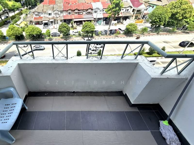Condominium for Sale at Le Jardin Deluxe - Azli Ibrahim - Balcony - PropertyGuru.com.my