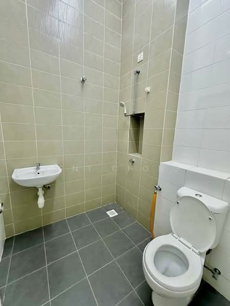 Rumah Teres 2 Tingkat untuk Dijual di Semenyih (Selangor) - Kent Chong - Bathroom - PropertyGuru.com.my
