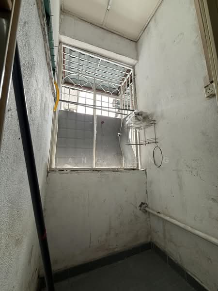 Rumah Bandar untuk Dijual di Pandan Indah (Ampang) - Xiang Rong - Laundry Area  - PropertyGuru.com.my
