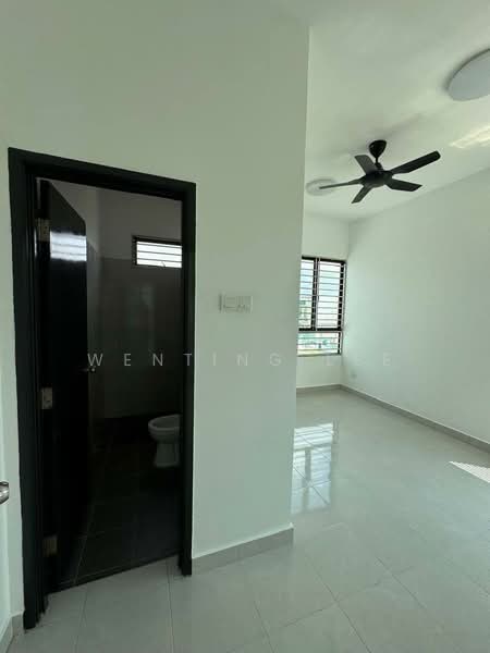 Bungalow for Sale in Kelapa Sawit (Kulai) - Wenting Lee - Bathroom - PropertyGuru.com.my
