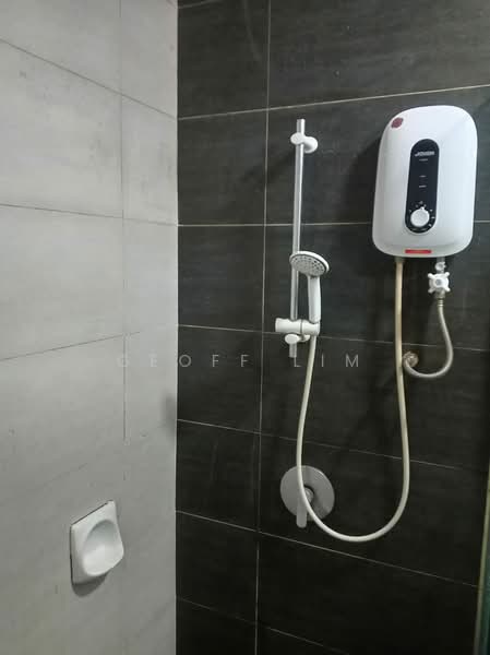 Condominium for Rent at Queensville - Geoff Lim - Bathroom - PropertyGuru.com.my
