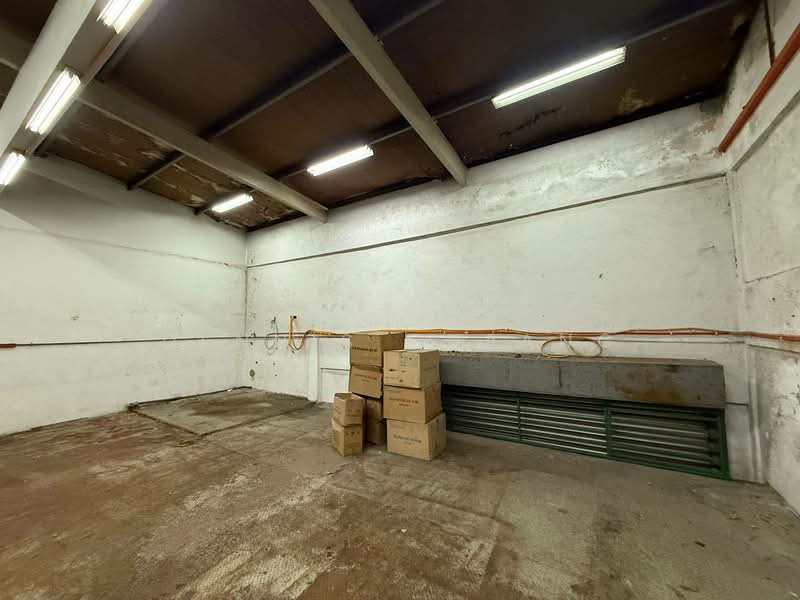 Terrace Factory for Sale in Taman Putri Kulai (Kulai) - Dennis Cheang - Interior - PropertyGuru.com.my