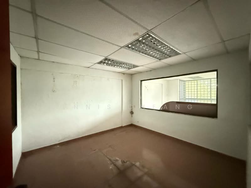 Terrace Factory for Sale in Taman Putri Kulai (Kulai) - Dennis Cheang - Interior - PropertyGuru.com.my