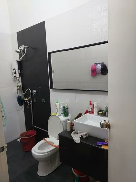 Semi-Detached House for Sale in Taman Kota Masai (Pasir Gudang) - Wenting Lee - Bathroom - PropertyGuru.com.my