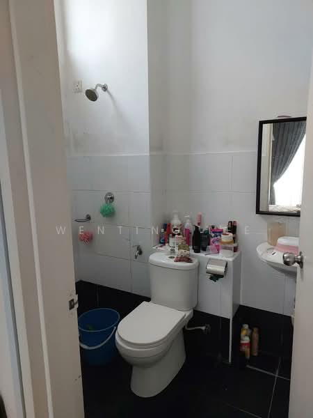 Semi-Detached House for Sale in Taman Kota Masai (Pasir Gudang) - Wenting Lee - Bathroom - PropertyGuru.com.my